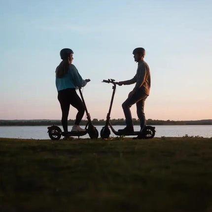 Navee V40i Electric Scooter 500W Motor 37-Mile Range Foldable Design - Certified Refurbished